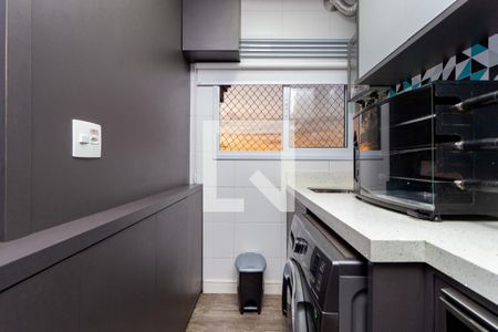 Apartamento à venda com 74m², 3 quartos e 1 vagaÁrea de Serviço