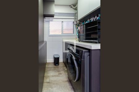 Apartamento à venda com 74m², 3 quartos e 1 vagaÁrea de Serviço