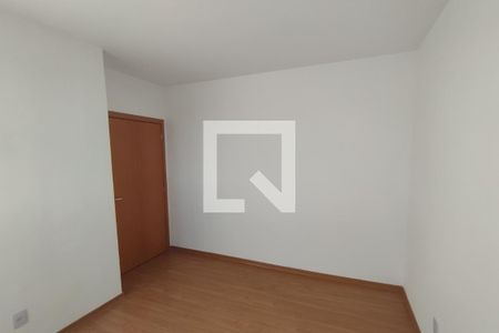 Dormitório 01 de apartamento para alugar com 2 quartos, 45m² em Recreio das Acacias, Ribeirão Preto