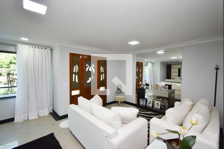 Sala 1 de casa para alugar com 3 quartos, 286m² em Jardim Guapira, São Paulo