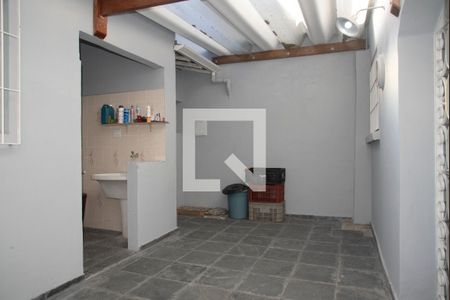 Garagem/Quintal de casa à venda com 3 quartos, 120m² em Saúde, São Paulo