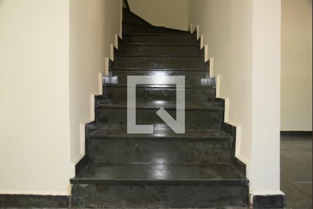 Acesso ao 2° Piso de casa à venda com 3 quartos, 120m² em Saúde, São Paulo