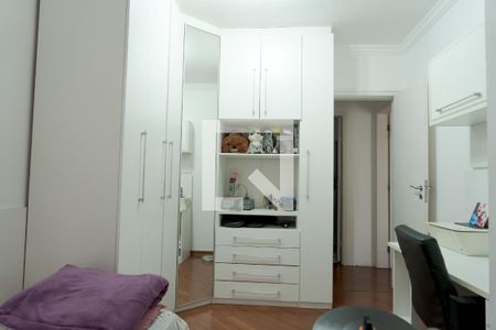 Apartamento à venda com 75m², 2 quartos e 2 vagasQuarto 2