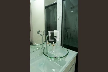 Apartamento à venda com 75m², 2 quartos e 2 vagasBanheiro da Suíte 1