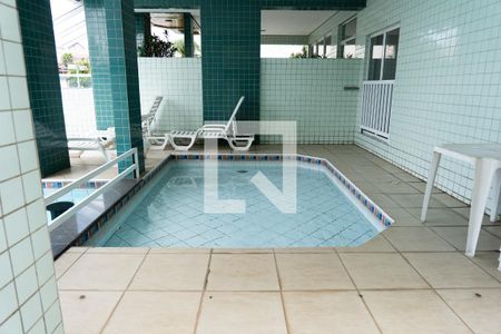 Apartamento à venda com 75m², 2 quartos e 2 vagasPiscina