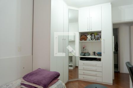 Apartamento à venda com 75m², 2 quartos e 2 vagasQuarto 2