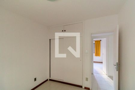 Apartamento à venda com 100m², 3 quartos e 1 vagaQuarto 2