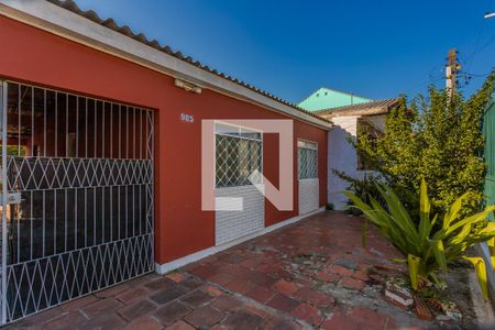 Casa à venda com 250m², 3 quartos e 2 vagas Casa à venda com 250m², 3 quartos e 2 vagasFachada