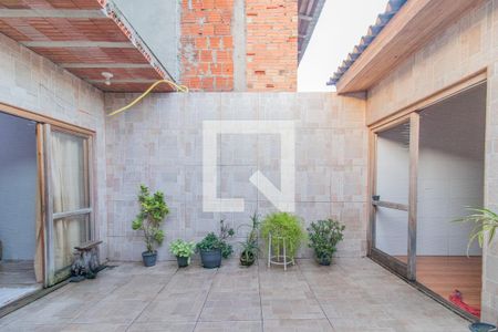 Casa à venda com 124m², 3 quartos e 2 vagasQuintal
