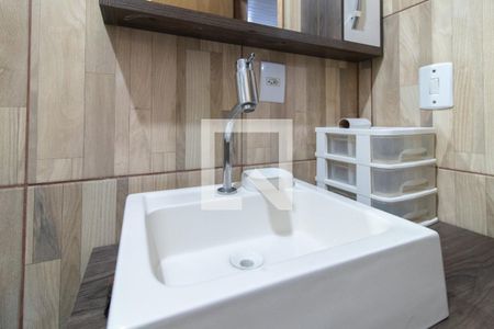 Casa à venda com 124m², 3 quartos e 2 vagasBanheiro 1