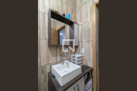 Casa à venda com 124m², 3 quartos e 2 vagasBanheiro 1