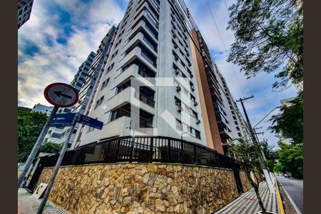 Apartamento para alugar com 108m², 3 quartos e 2 vagasFachada