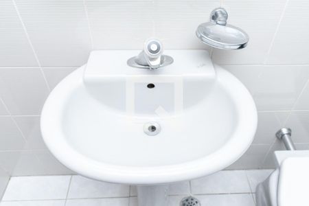 Casa à venda com 129m², 2 quartos e 2 vagas Casa à venda com 129m², 2 quartos e 2 vagasBanheiro