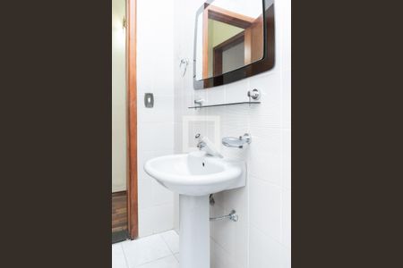 Casa à venda com 129m², 2 quartos e 2 vagas Casa à venda com 129m², 2 quartos e 2 vagasBanheiro