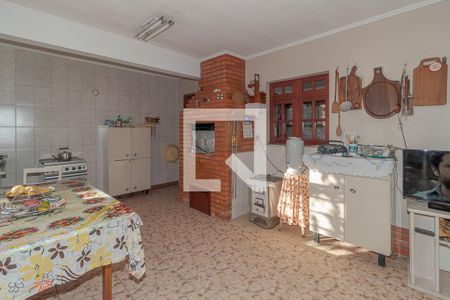 Casa à venda com 380m², 4 quartos e 4 vagas Casa à venda com 380m², 4 quartos e 4 vagasEspaço Gourmet