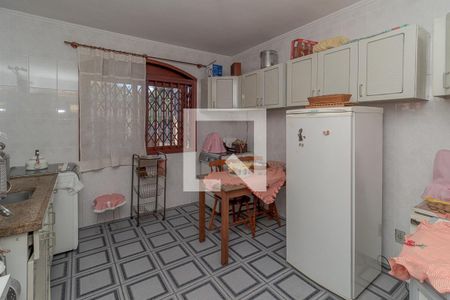 Casa à venda com 380m², 4 quartos e 4 vagas Casa à venda com 380m², 4 quartos e 4 vagasCozinha / sala de jantar