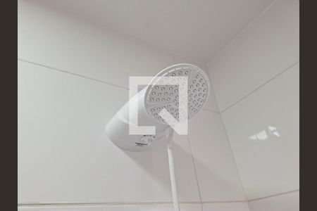 Banheiro de kitnet/studio para alugar com 1 quarto, 39m² em Vila Isolina Mazzei, São Paulo