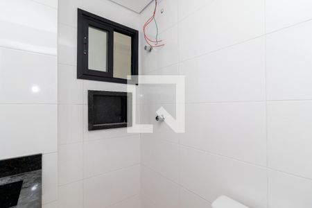 Banheiro de apartamento para alugar com 2 quartos, 35m² em Vila Isolina Mazzei, São Paulo