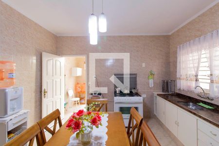 Casa à venda com 150m², 3 quartos e 2 vagasCozinha