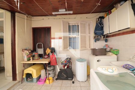 Casa à venda com 300m², 2 quartos e 8 vagasQuintal