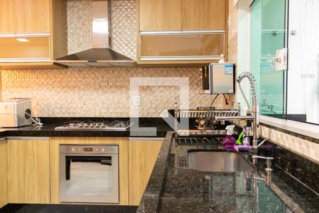 Casa à venda com 120m², 3 quartos e 2 vagasCozinha