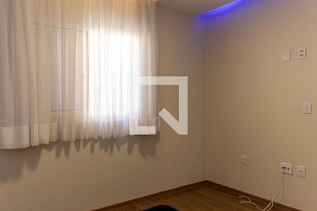 Casa à venda com 120m², 3 quartos e 2 vagasQuarto 2