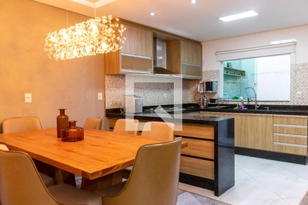 Casa à venda com 120m², 3 quartos e 2 vagasCozinha