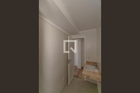 Banheiro de kitnet/studio para alugar com 1 quarto, 53m² em Tristeza, Porto Alegre