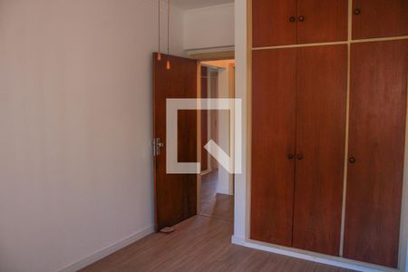 QUARTO 1 de apartamento para alugar com 2 quartos, 70m² em Jardim das Paineiras, Campinas