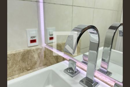 Apartamento à venda com 73m², 2 quartos e 1 vagaBanheiro Corredor