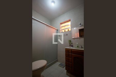 Casa de condomínio à venda com 180m², 4 quartos e 3 vagasBanheiro Social