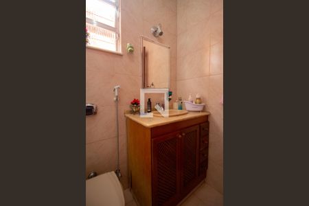 Casa de condomínio à venda com 180m², 4 quartos e 3 vagasBanheiro da Suíte 1