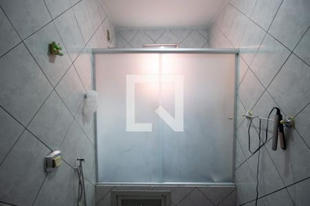 Casa de condomínio à venda com 180m², 4 quartos e 3 vagasBanheiro da Suíte 2