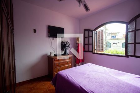 Casa de condomínio à venda com 180m², 4 quartos e 3 vagasSuíte 1