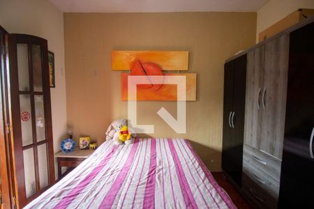 Casa de condomínio à venda com 180m², 4 quartos e 3 vagasQuarto 2