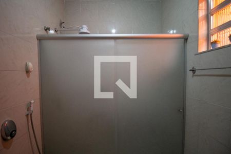 Casa de condomínio à venda com 180m², 4 quartos e 3 vagasBanheiro Social