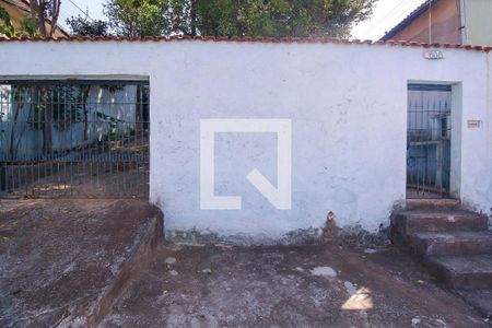 Casa à venda com 400m², 3 quartos e 2 vagasFachada