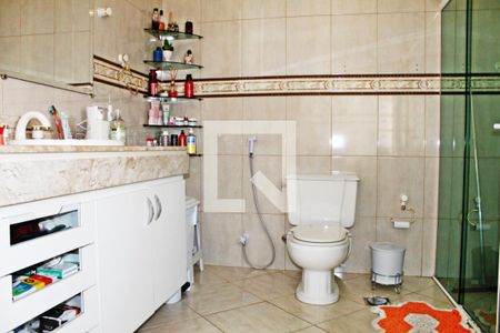 Casa para alugar com 290m², 3 quartos e 4 vagasBanheiro da Suíte 1