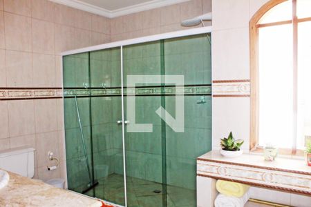 Casa para alugar com 290m², 3 quartos e 4 vagasBanheiro da Suíte 1