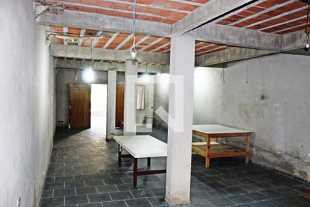 Casa para alugar com 290m², 3 quartos e 4 vagasÁrea comum - Salão de festas