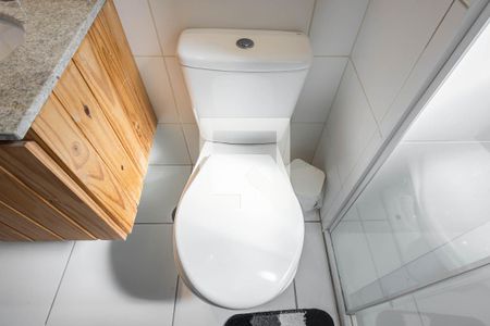 Banheiro de apartamento à venda com 1 quarto, 32m² em Pinheiros, São Paulo