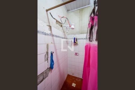 Casa à venda com 100m², 3 quartos e 4 vagas Casa à venda com 100m², 3 quartos e 4 vagasBanheiro