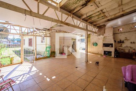 Casa à venda com 100m², 3 quartos e 4 vagas Casa à venda com 100m², 3 quartos e 4 vagasÁrea de Serviço