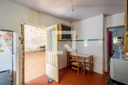 Casa à venda com 100m², 3 quartos e 4 vagas Casa à venda com 100m², 3 quartos e 4 vagasCozinha