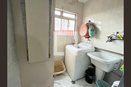 Apartamento à venda com 70m², 2 quartos e 1 vagaÁrea de Serviço