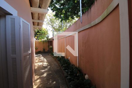 Casa à venda com 647m², 5 quartos e 8 vagasQuintal 