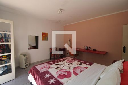 Casa à venda com 647m², 5 quartos e 8 vagasSuíte 4