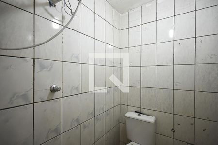 Banheiro suíte de apartamento para alugar com 1 quarto, 63m² em Parque Monte Alegre, Taboão da Serra
