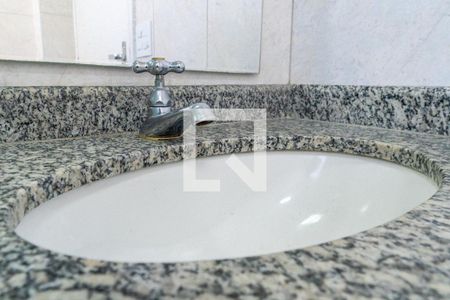 Apartamento à venda com 78m², 3 quartos e 1 vagaBanheiro Detalhe