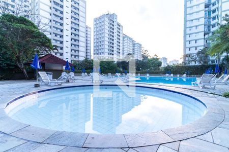 Apartamento para alugar com 50m², 2 quartos e 1 vaga Apartamento para alugar com 50m², 2 quartos e 1 vagaÁrea comum - Piscina